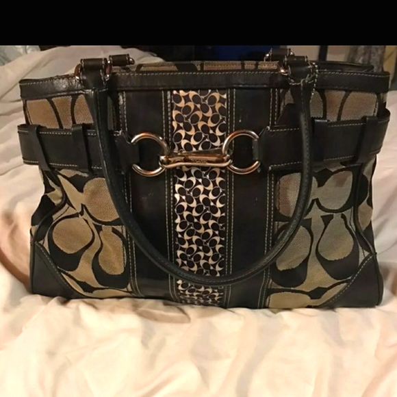 Coach Handbag - Picture 1 of 4